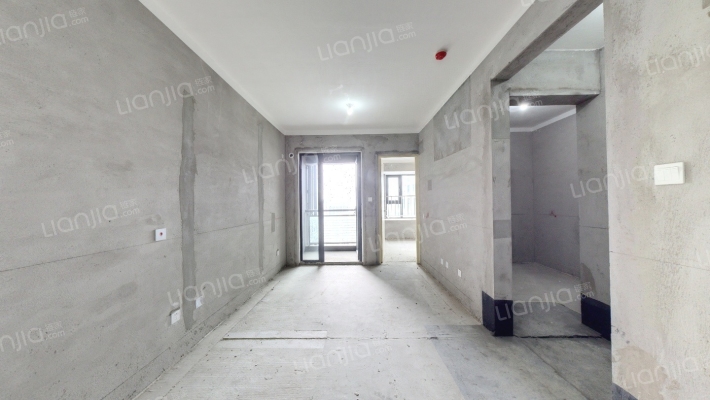 泰宏建业国际城13号院二手房实景图