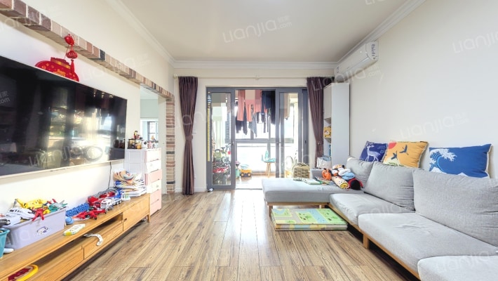 勤诚达22世纪一期二手房实景图