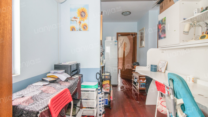 沪南船舶小区二手房实景图