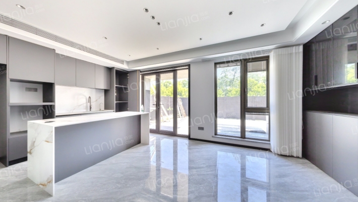 国贸佘山原墅二手房实景图