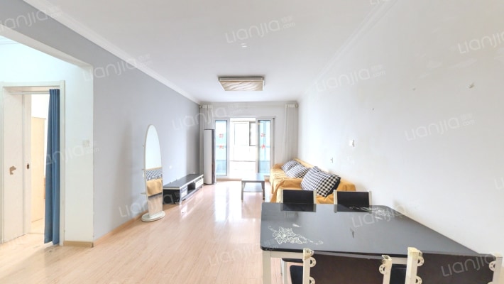 招商依云华府二手房实景图