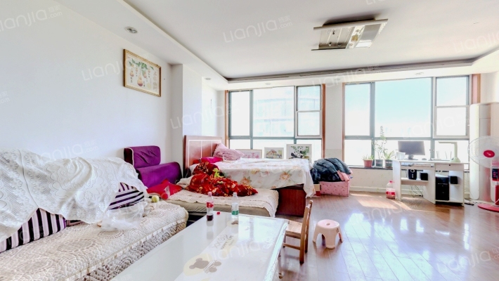 正大国际公寓二手房实景图