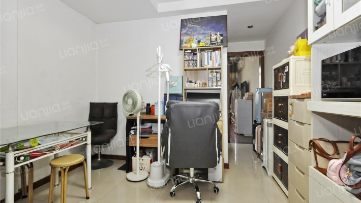 呼玛二村二手房实景图