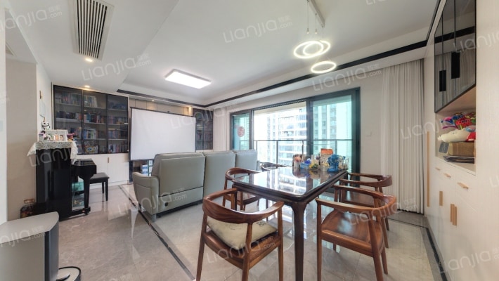 中南云樾二手房实景图