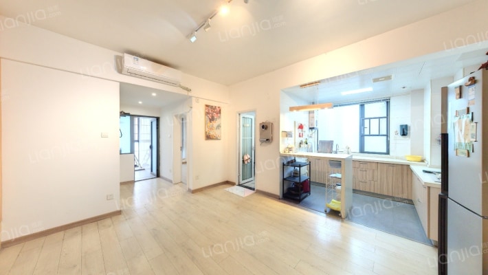 名富公寓二手房实景图