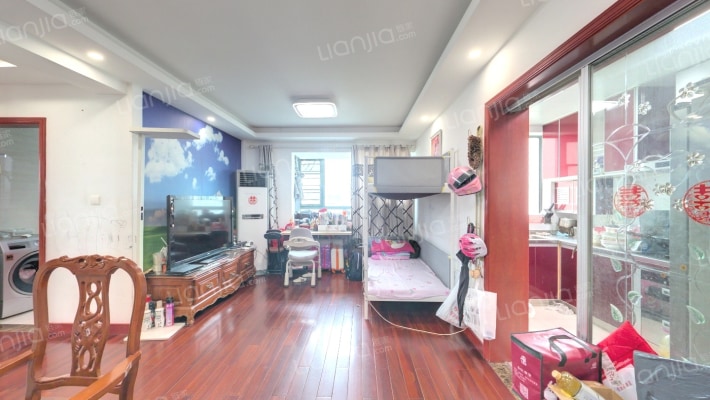 万里晶品苑二手房实景图