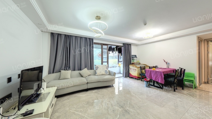 万科大都会五期二手房实景图