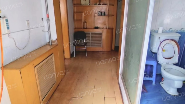 二道江小区吉热住宅二手房实景图