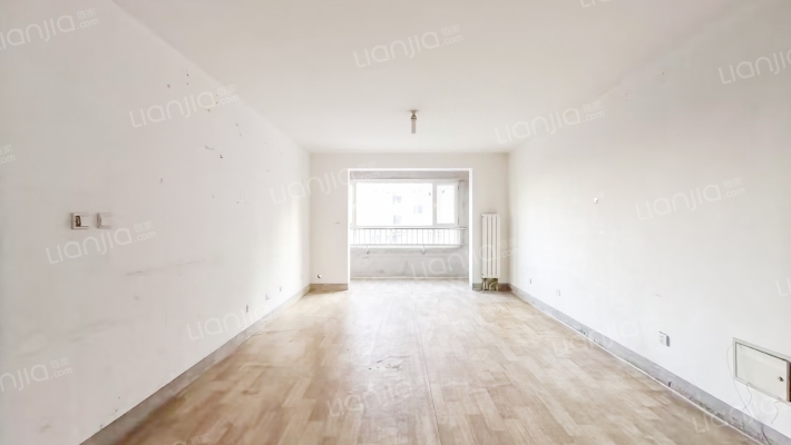 隆泰家园东区二手房实景图