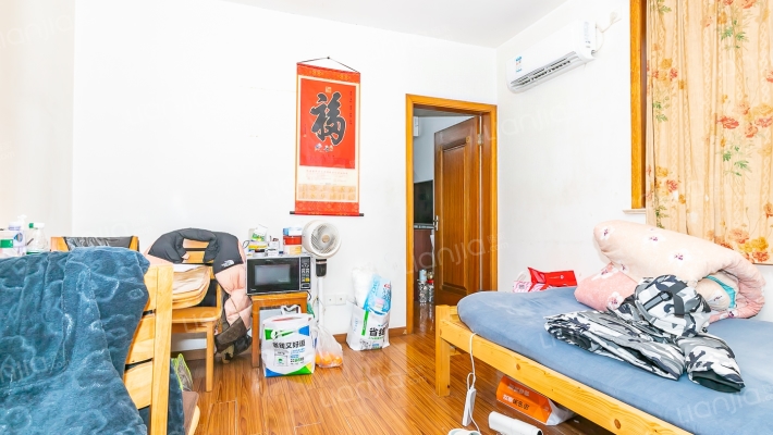 西南小区二手房实景图