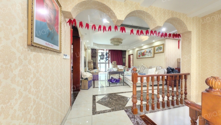 天纵半岛蓝湾二手房实景图