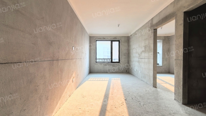 香江健康小镇荷风竹苑二手房实景图