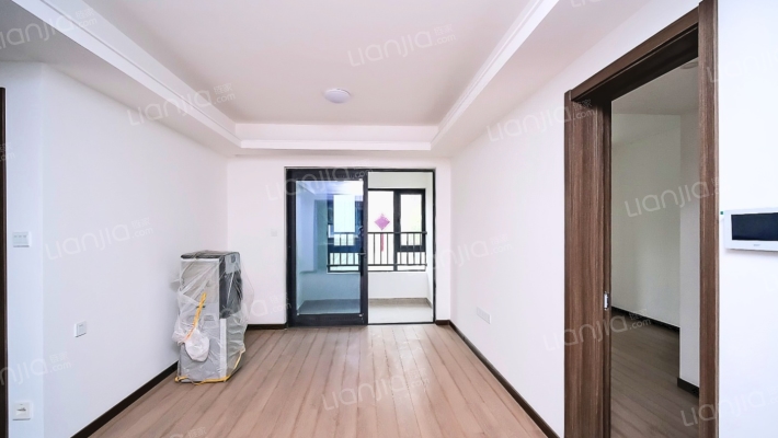 万科四季都会蓝茵二手房实景图