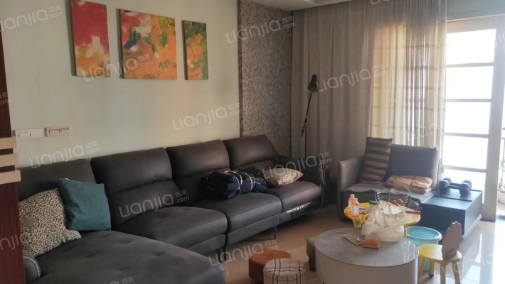 远林名苑A区二手房实景图