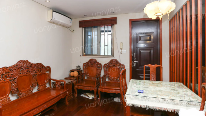 虬龙公寓二手房实景图