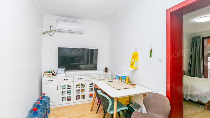 东方公寓(虹口)二手房实景图