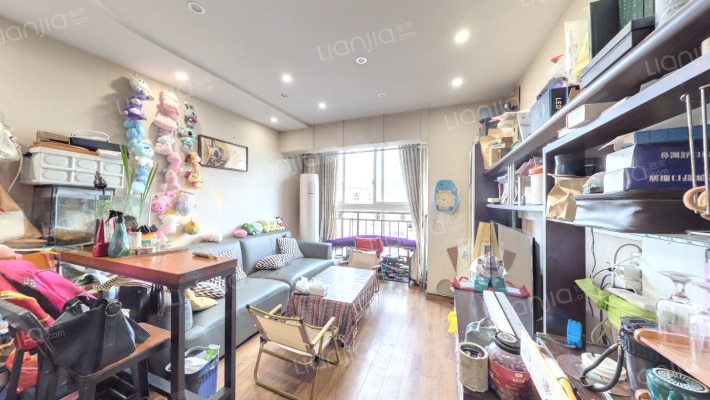 郡都彩舍二手房实景图