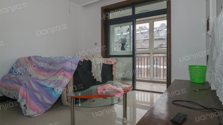 南盛家园二手房实景图