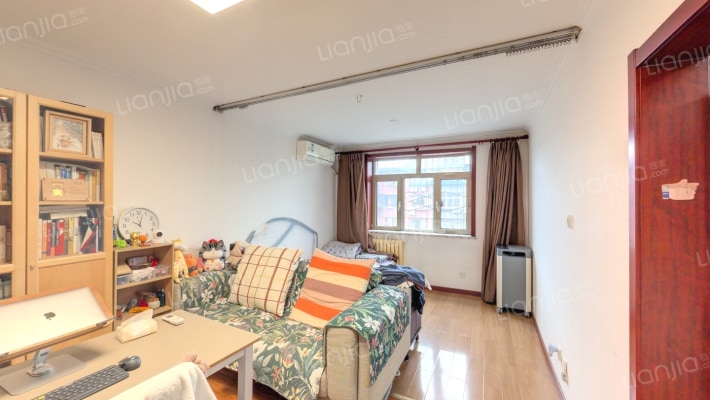 妇联小区二手房实景图