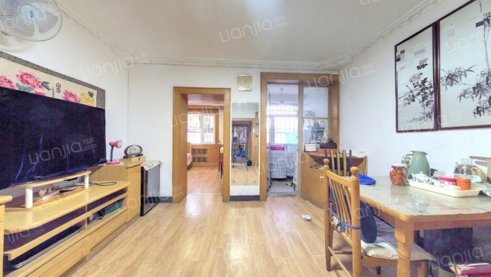 农业大学附属中学家属楼二手房实景图