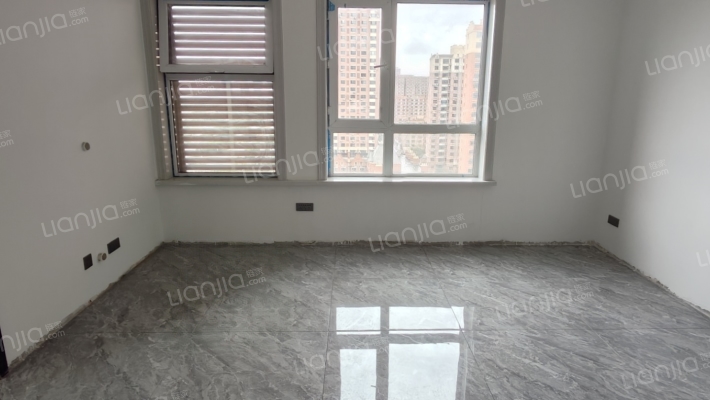 中海寰宇天下A区二手房实景图