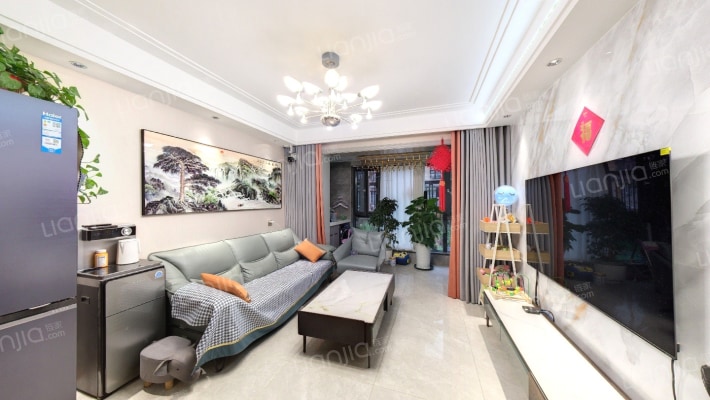 绿地峰辉二期二手房实景图