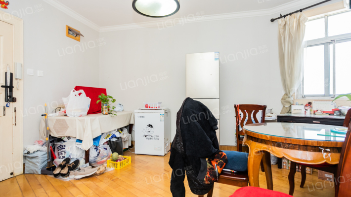 真情公寓二手房实景图