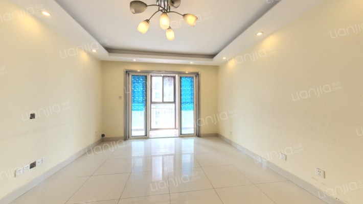 江畔明珠广场二手房实景图