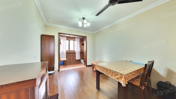 佘北家园紫鹃苑二手房实景图