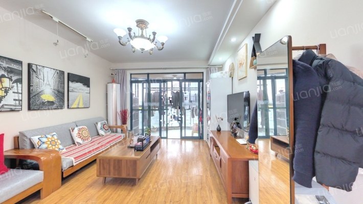 金沙丽晶苑二手房实景图