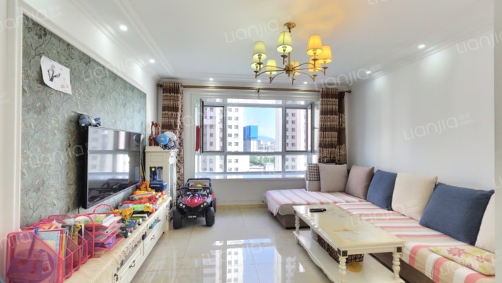 金地红大蓝湾二手房实景图