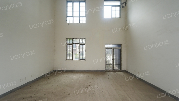 融创伊顿庄园三期二手房实景图