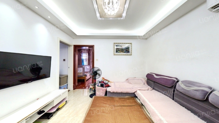 高校新村二手房实景图