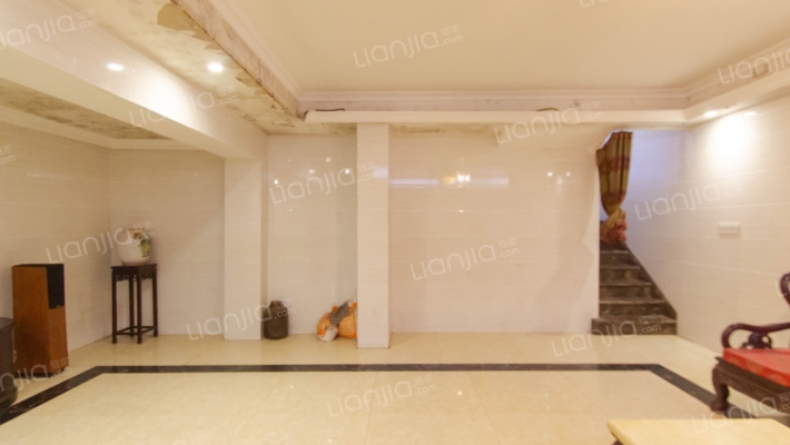 东方山水二手房实景图