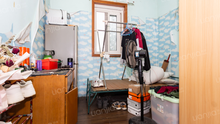 航华三村三街坊二手房实景图