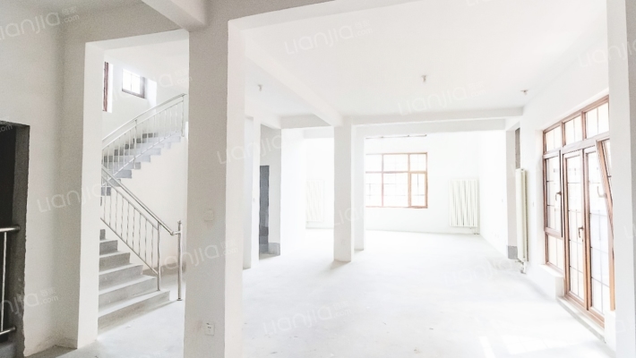 康桥圣菲二手房实景图