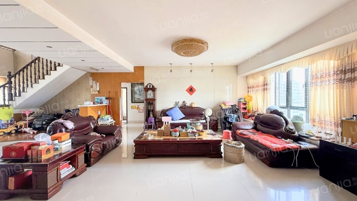 新世界广场二手房实景图