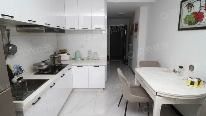 青城公寓 房子精装修可以商用可以居住 挑高高-厨房