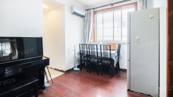 金鹏苑二手房实景图