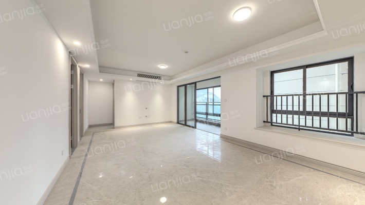 重庆天地翡翠湖山二手房实景图