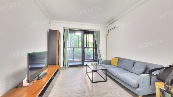 天山怡景苑二手房实景图