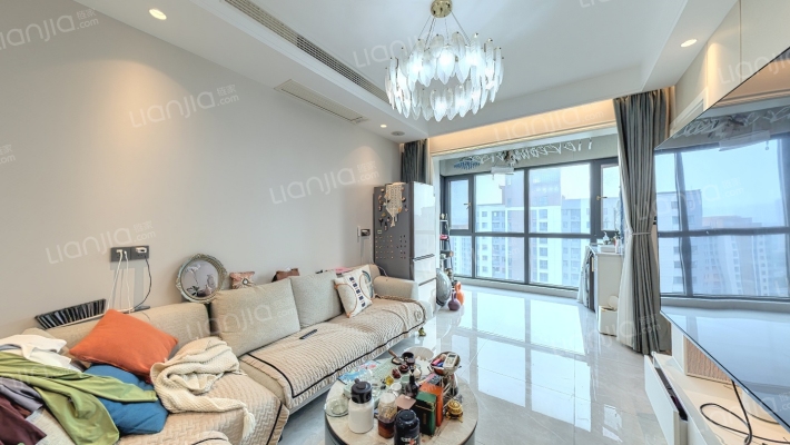 泰宏建业国际城10号院二手房实景图