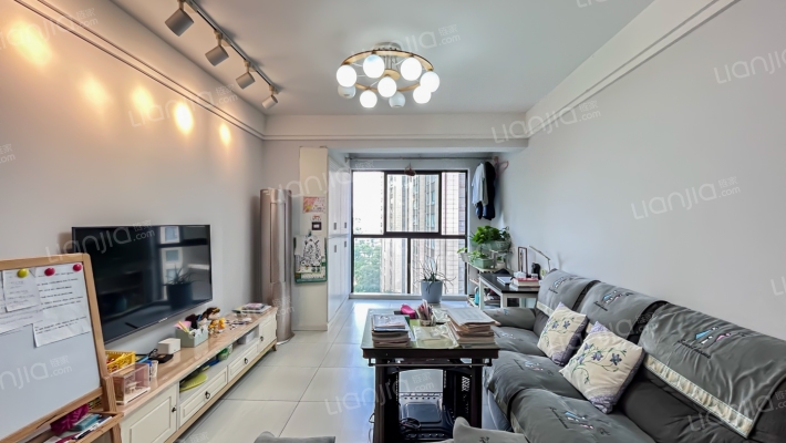 保利江上明珠乐园二手房实景图