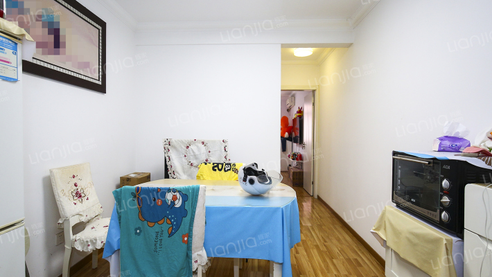 逸仙路380号二手房实景图