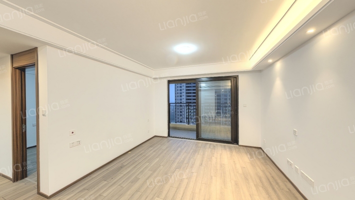 西江瑞府二手房实景图