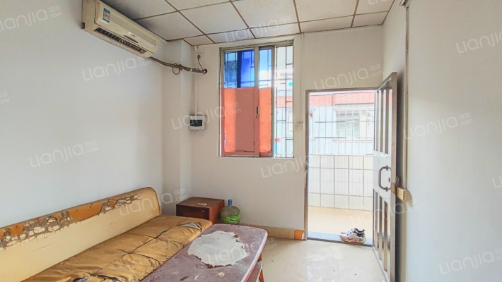 金湾路二手房实景图