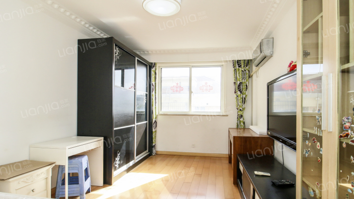 延安公寓(长宁)二手房实景图