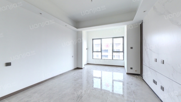 龙湖天璞二手房实景图