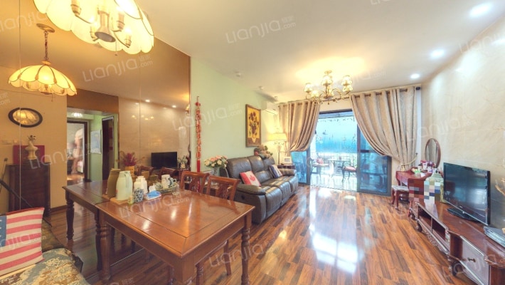 佳泰兴苑二手房实景图