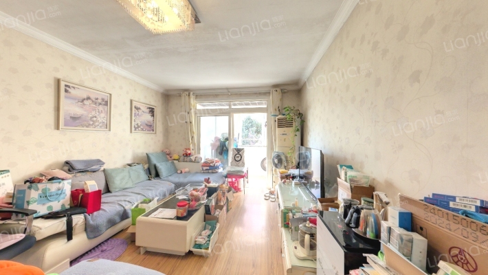 嘉泰花园公寓二手房实景图